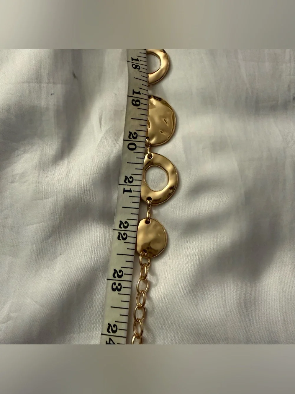 Gold tone disc chain belt